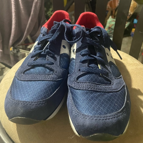 MENS SIZE 8.5 worn a handful or less. - Picture 1 of 9